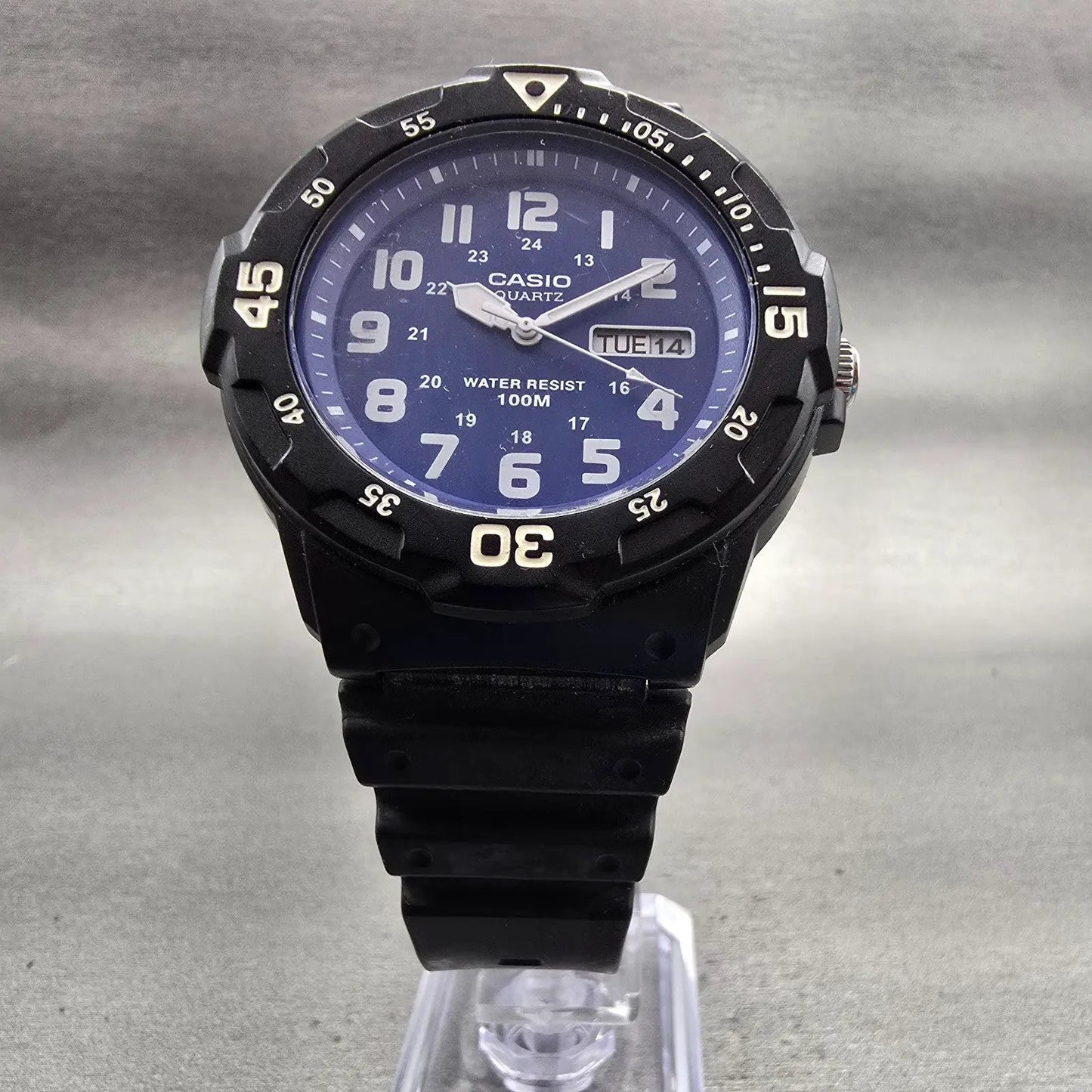 Casio Watch Men 43mm Blue Dial Black Tone Daydate Round MRW-200H New Battery5
