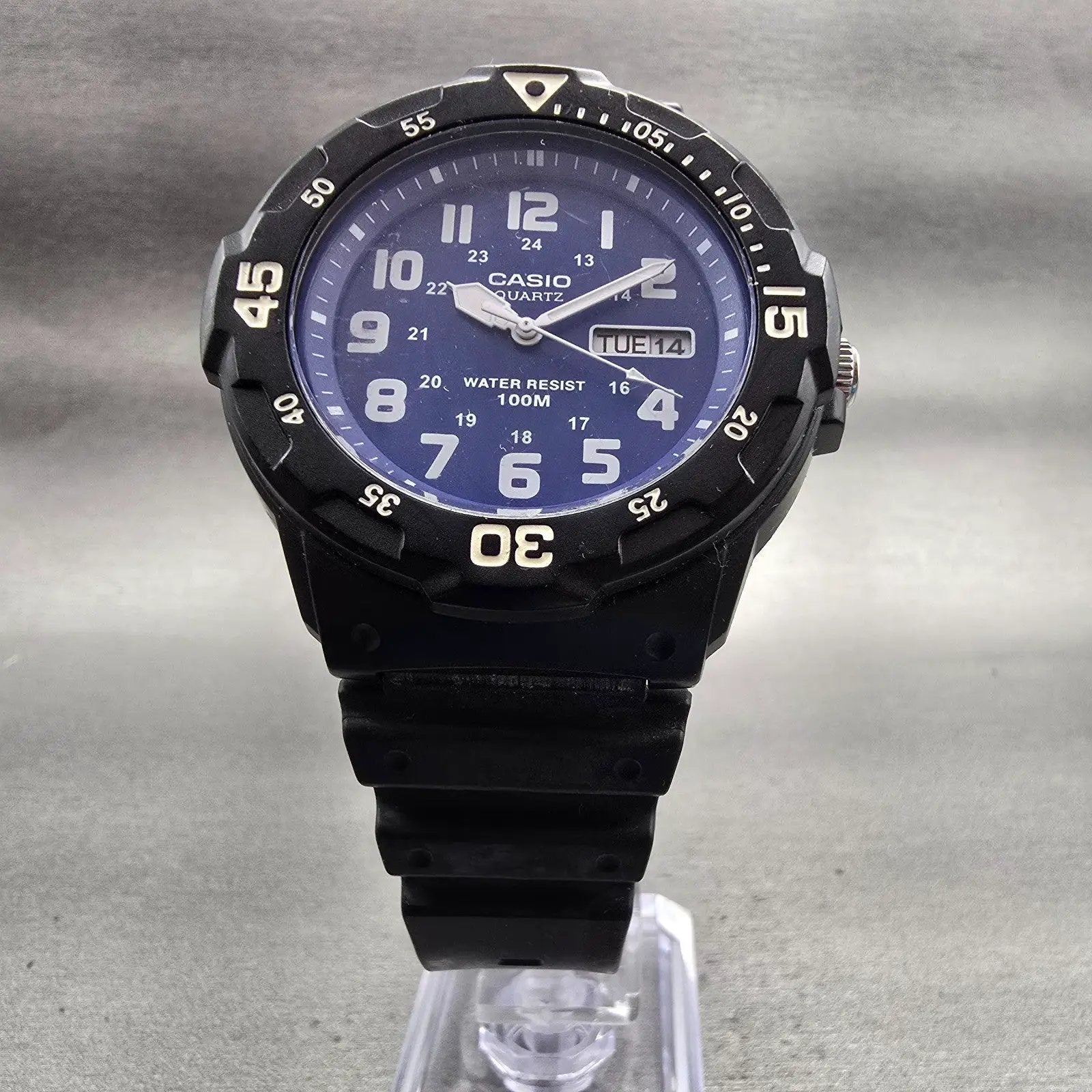 Casio Watch Men 43mm Blue Dial Black Tone Daydate Round MRW-200H New Battery5