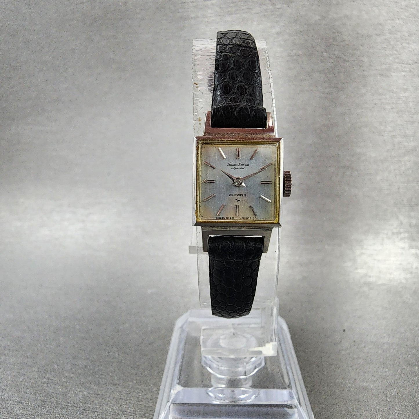 Seiko Solar Special Tank Watch Women 15mm Silver Tone Stainless Steel Runs5