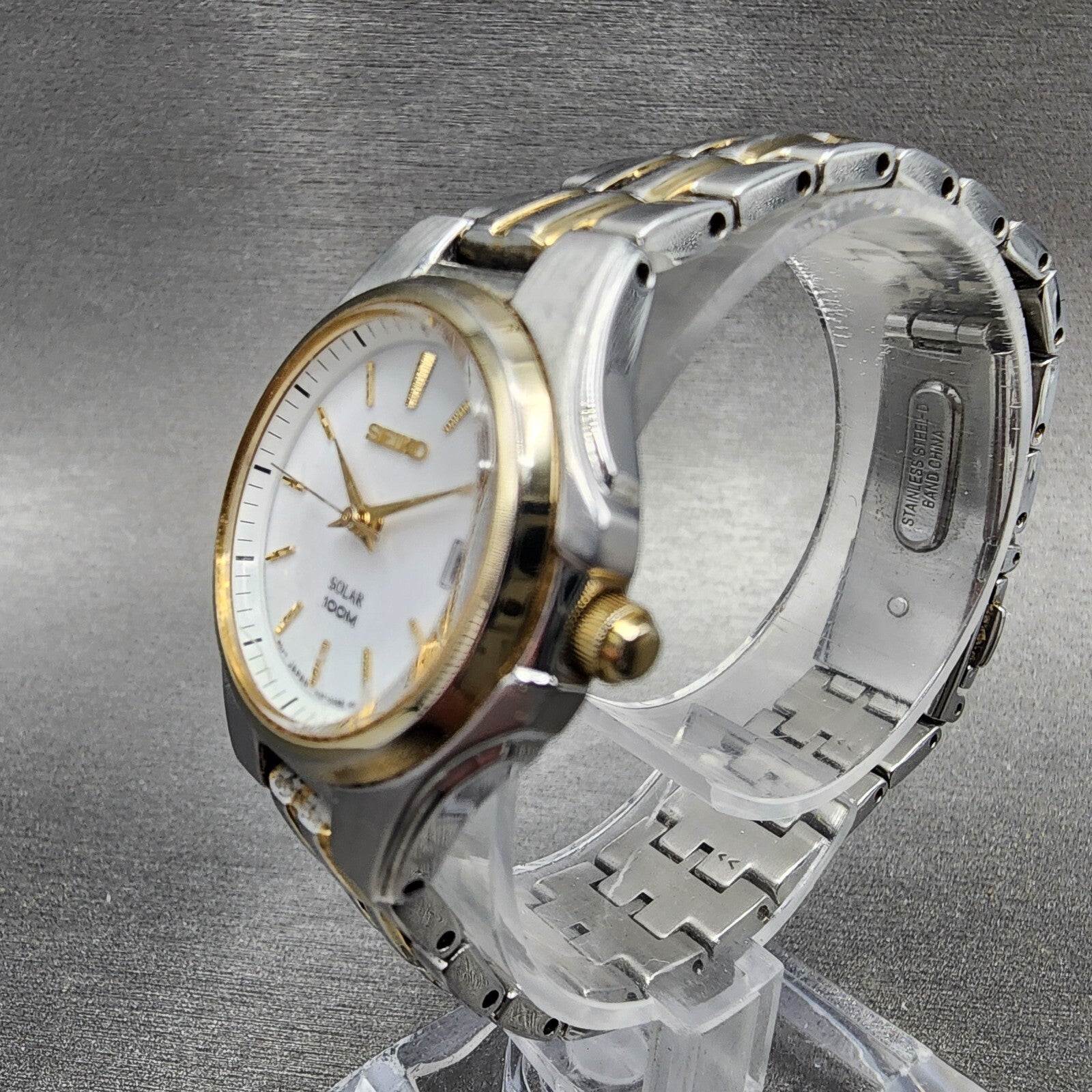 Seiko Solar Watch Women 28mm White Dial Two Tone Daydate Round V1870AC0 Runs2