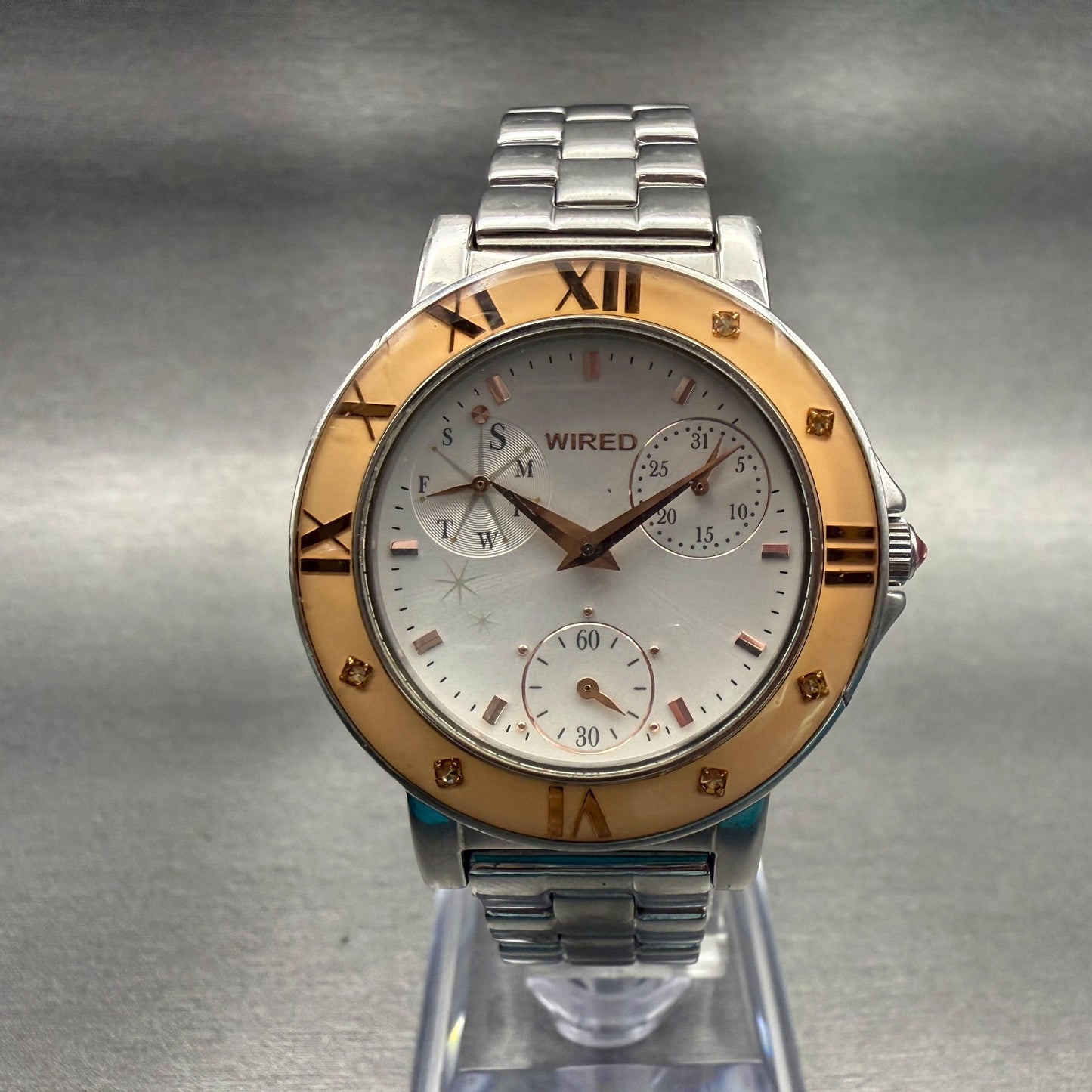 Seiko Wired Watch Women 33mm White Dial Two Tone Daydate Round VD76-KH80 New bat0
