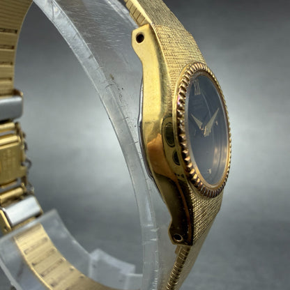 Seiko Watch Women 18mm Black Dial Gold Tone Round Vintage 2P20-0339 New Battery3