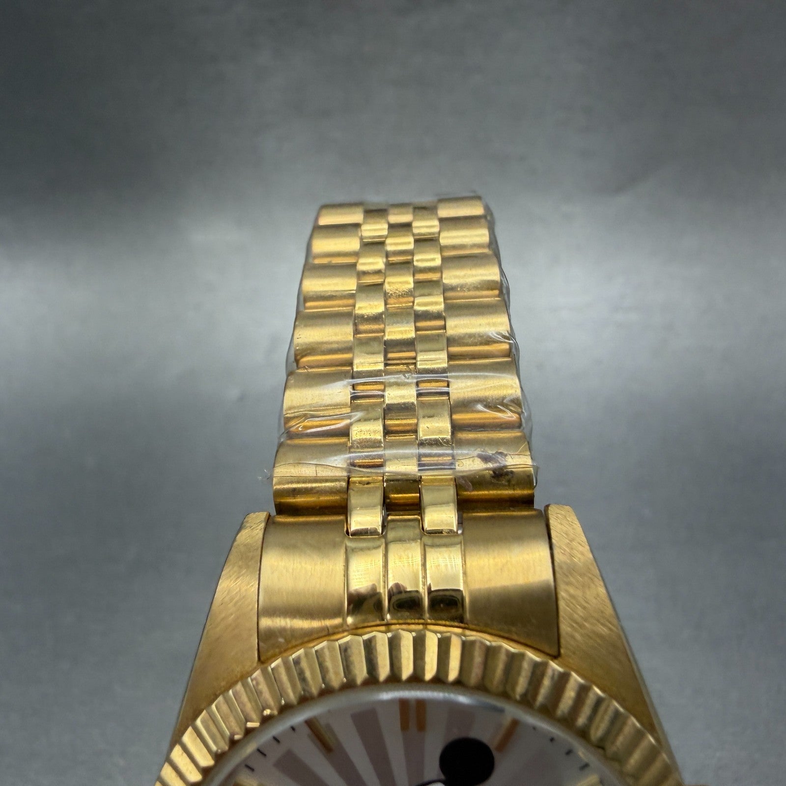 Invicta Mickey Mouse Watch Men 36mm Silver Dial Gold Tone Date 22775 New Battery4