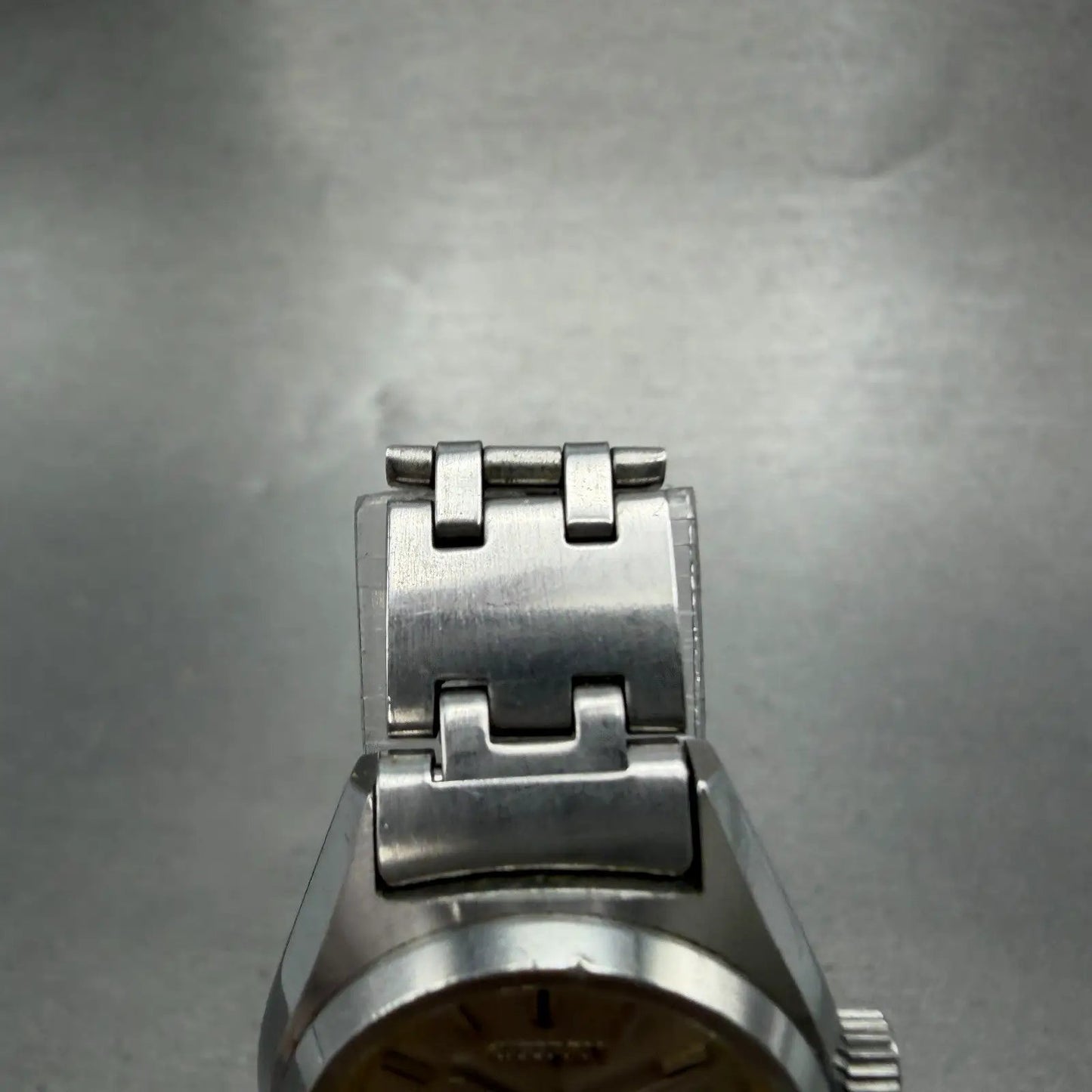 48009734
