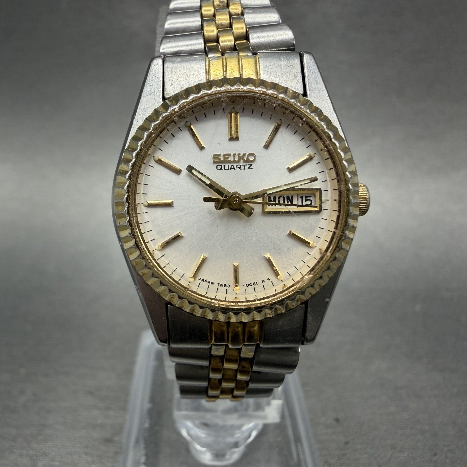 Seiko Watch Women 24mm White Dial Two Tone Daydate Round 7N83-0049 New Batt NJHA0