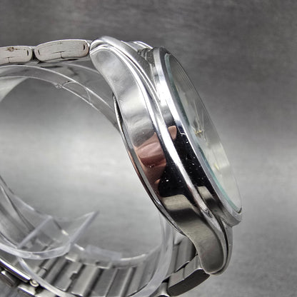 Seiko Alba Solar Watch Men 36mm Silver Dial Silver Tone Daydate V158-0AX0 Runs X3
