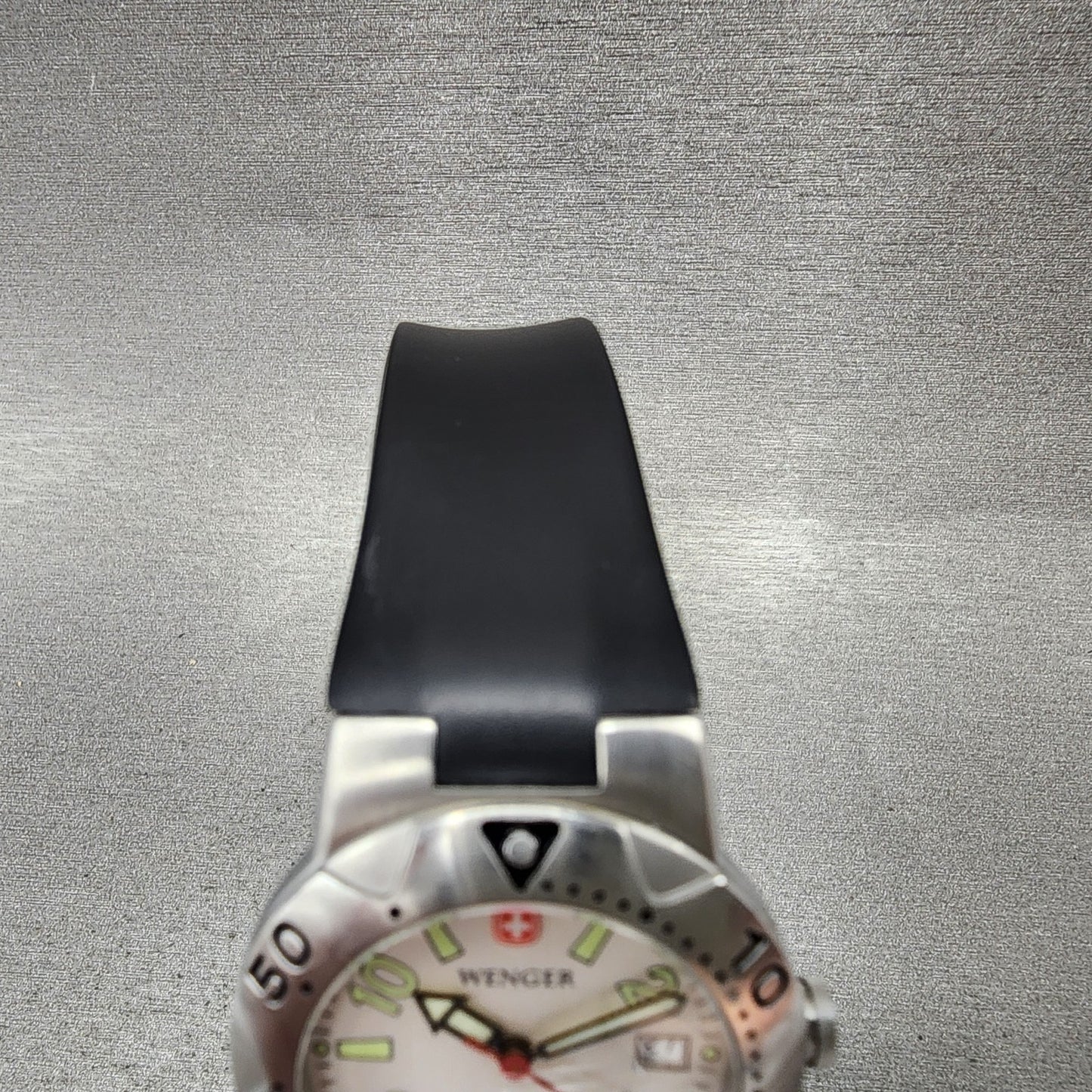Wenger Dive Watch Women 30mm White Dial Steel Date SMT Round 093.0444 New Batt3