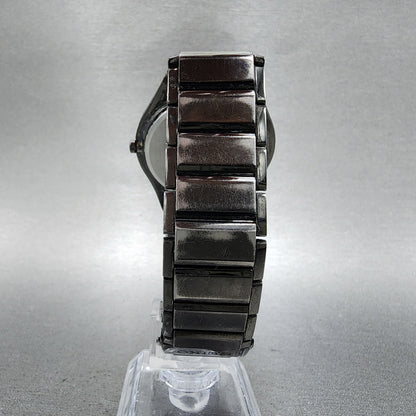 Seiko Solar Watch Men 39mm Black Dial Black Tone Date Round V1570AP0 Runs7