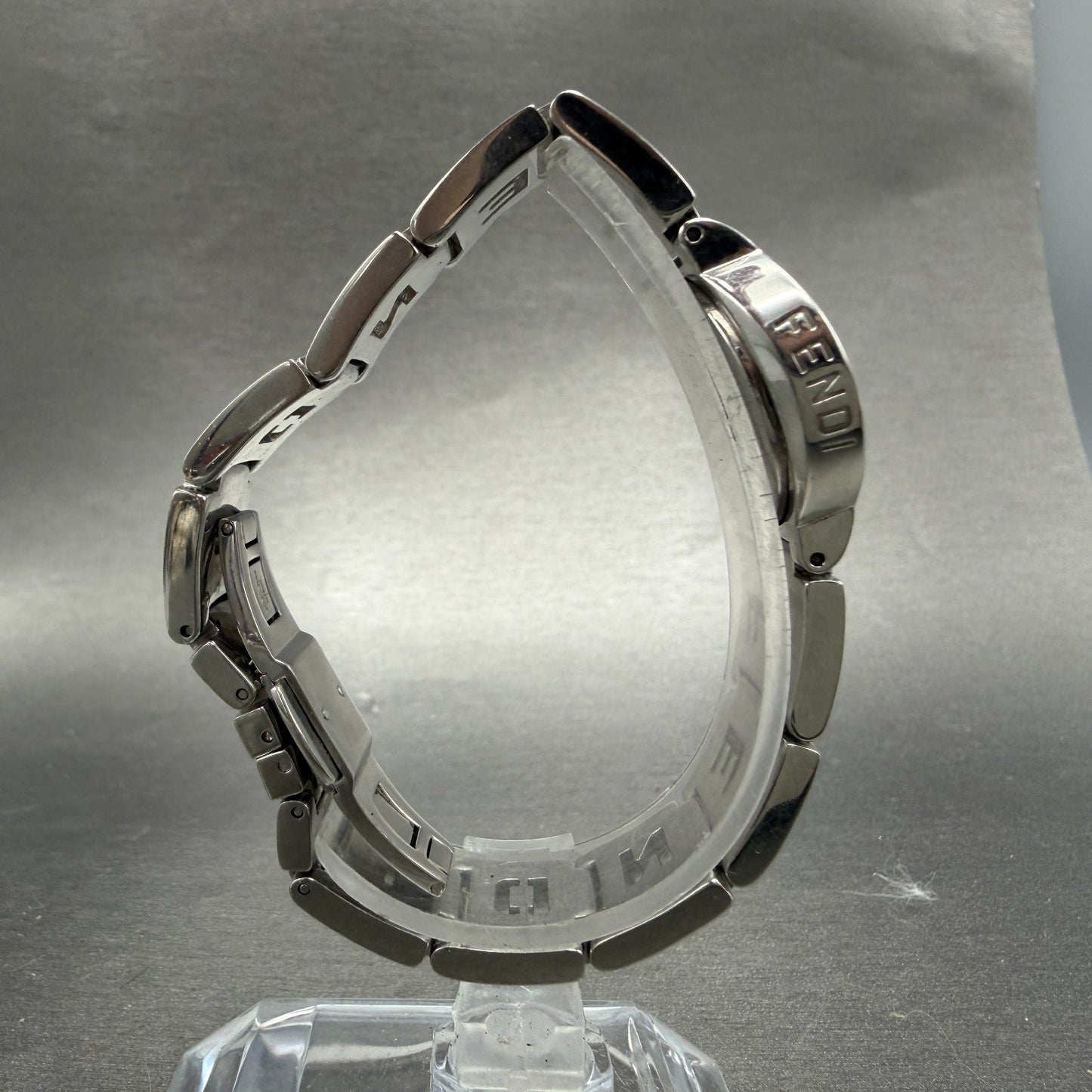 Fendi 3050L Watch Women 24mm White Dial Steel Round Swiss New Battery8
