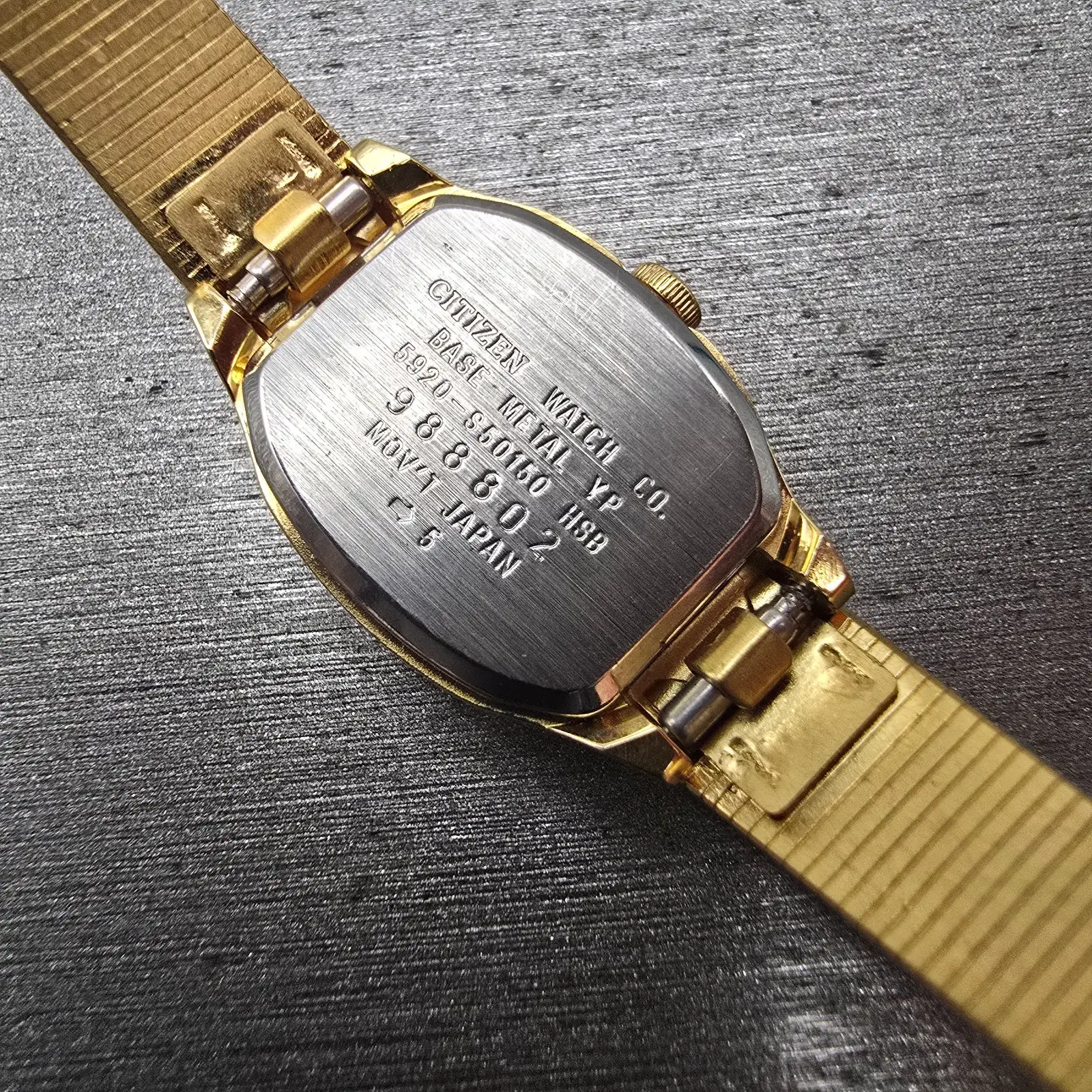 Citizen CQ Watch Women 16mm Champagne Dial Gold Tone Oval 5920-S50150 New Batt10