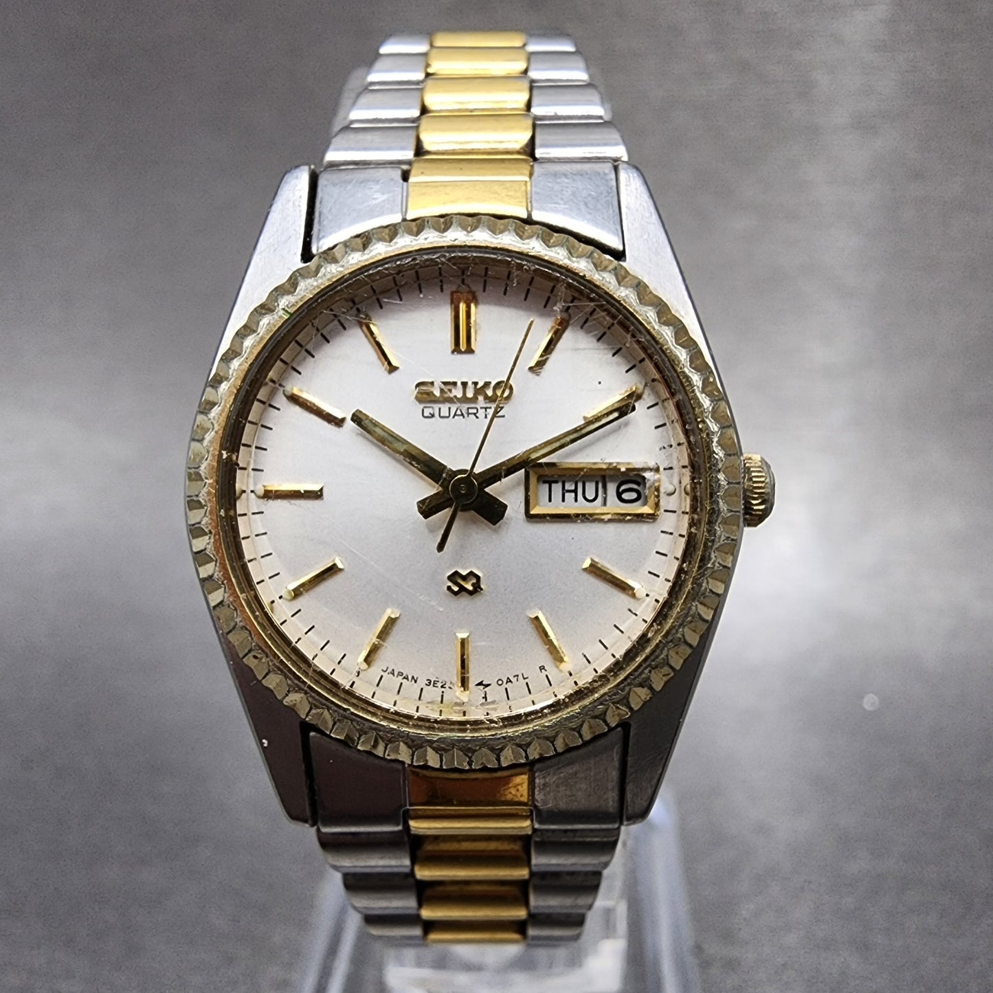 Seiko SQ Watch Women 24mm Silver Dial Two Tone Daydate 3e230a69 New Battery0