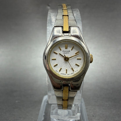 Seiko Pulsar Watch Women 17mm Silver Dial Two Tone Round V811-2280 New Battery0