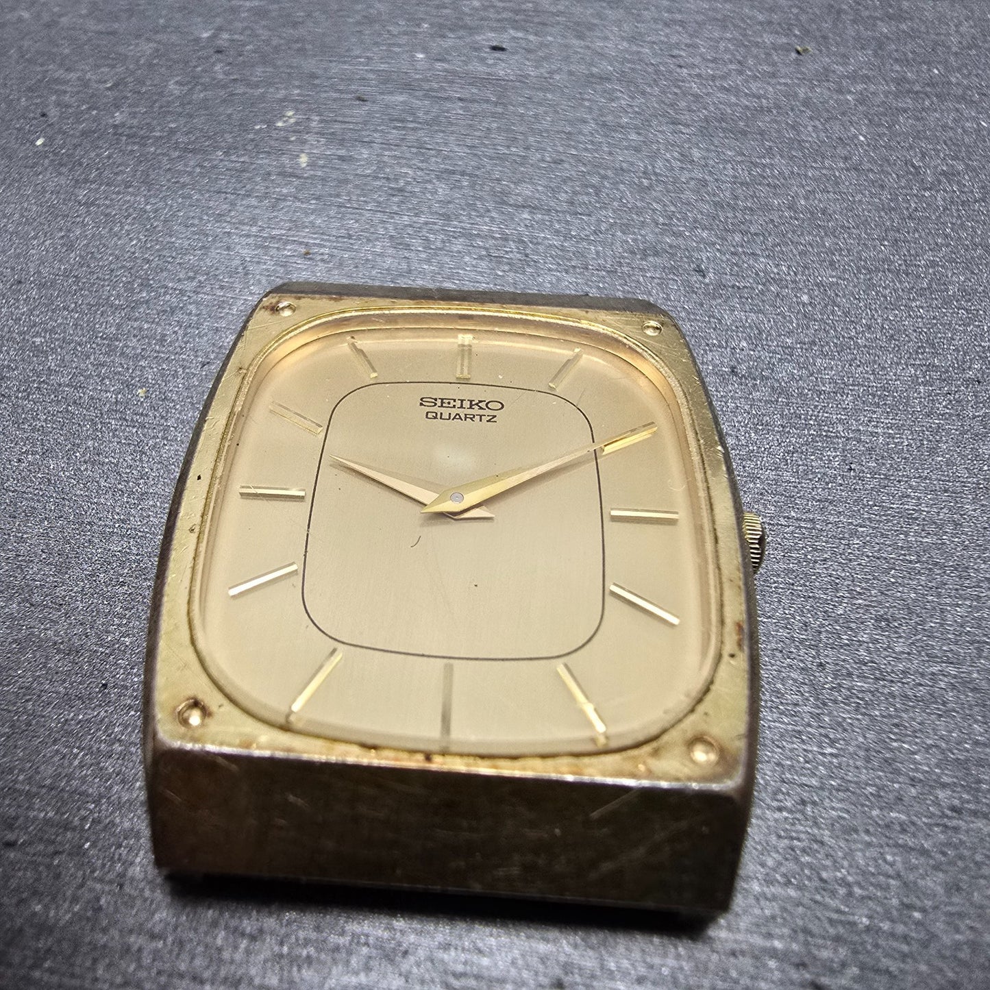 Seiko Tank Watch Men 28mm Champagne Dial Gold Tone Rectangle 8620-5029 PARTS VTG6