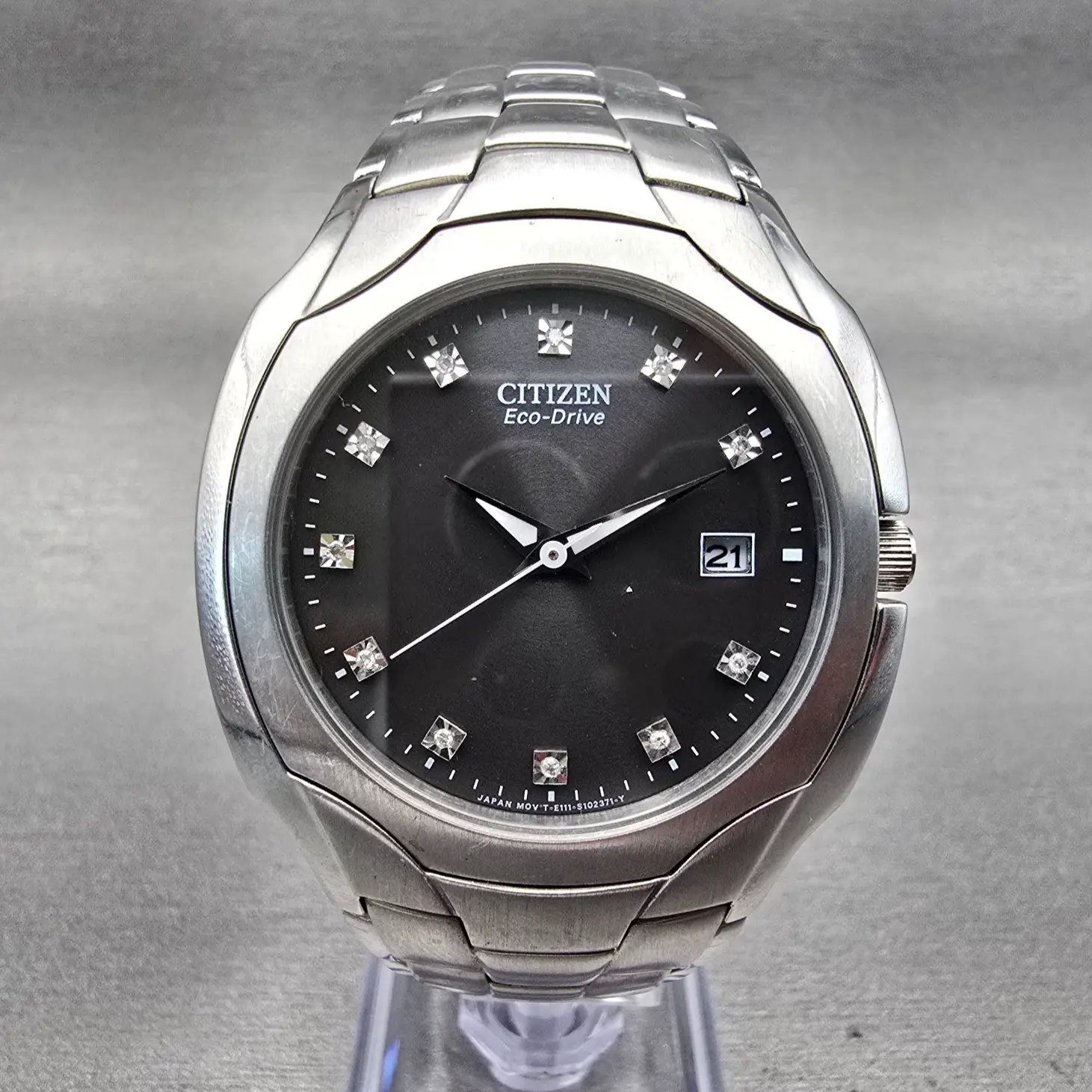 Citizen Eco-Drive Watch Men 39mm Black Dial Silver Tone Date E111-S022240 Works0