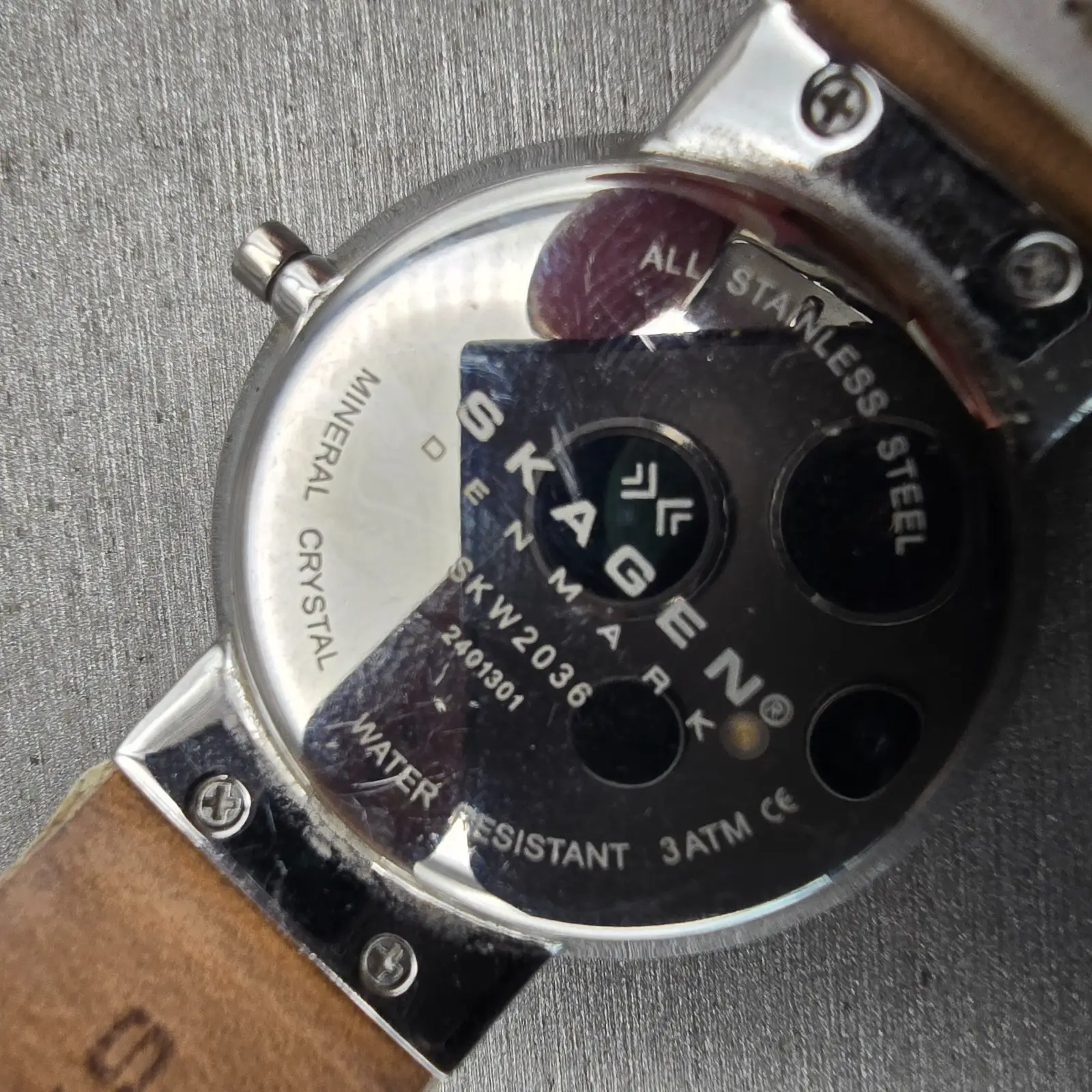 Skagen Watch Women 34mm MOP Dial Silver Tone Date Round SKW2036 New Battery10