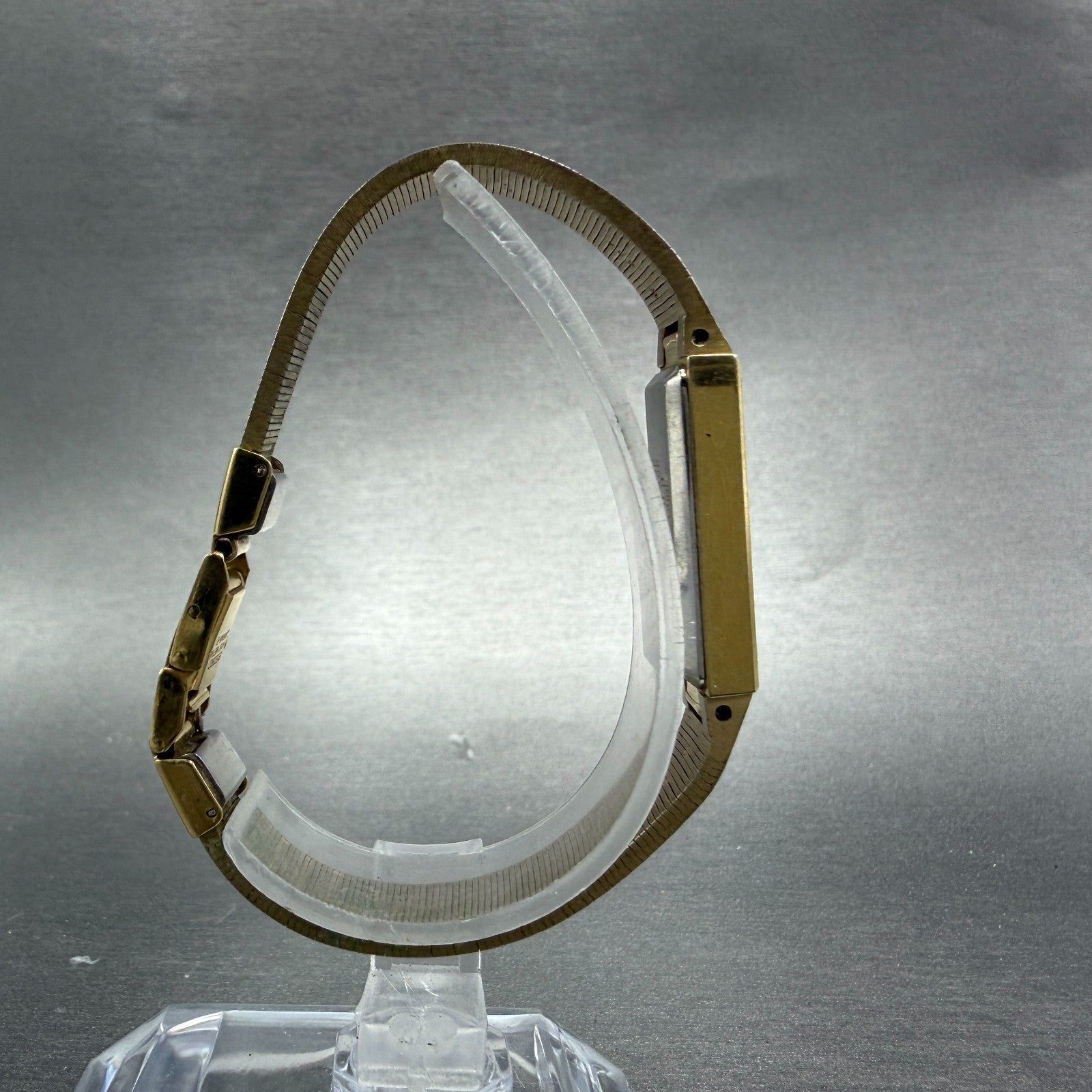 Seiko Tank Watch Women 12mm Champagne Dial Gold Tone Rectangle 1320-5119 New Bat8