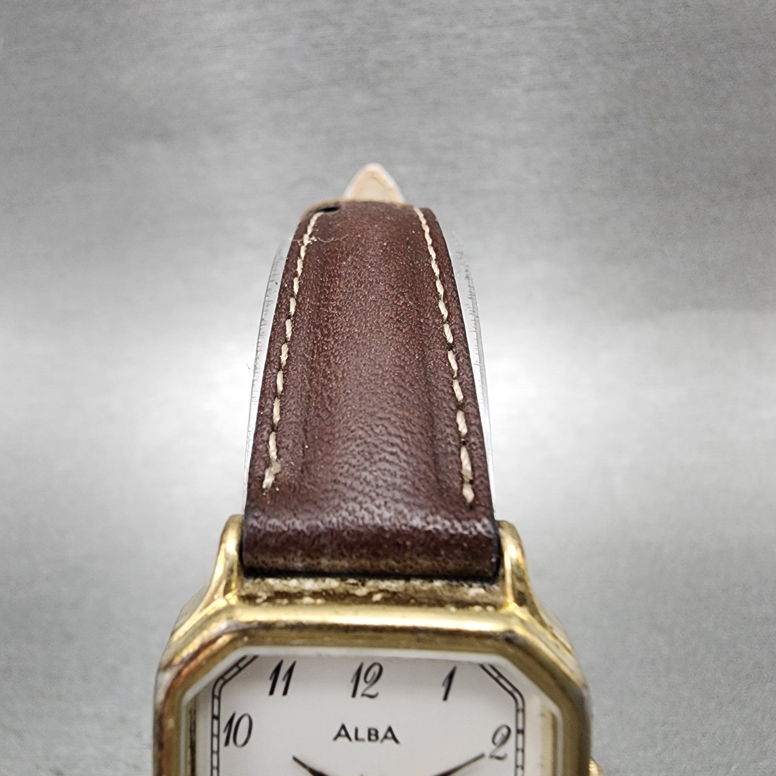 Seiko Alba Watch Women 22mm White Dial Gold Tone Octagon V2515330 New Battery4