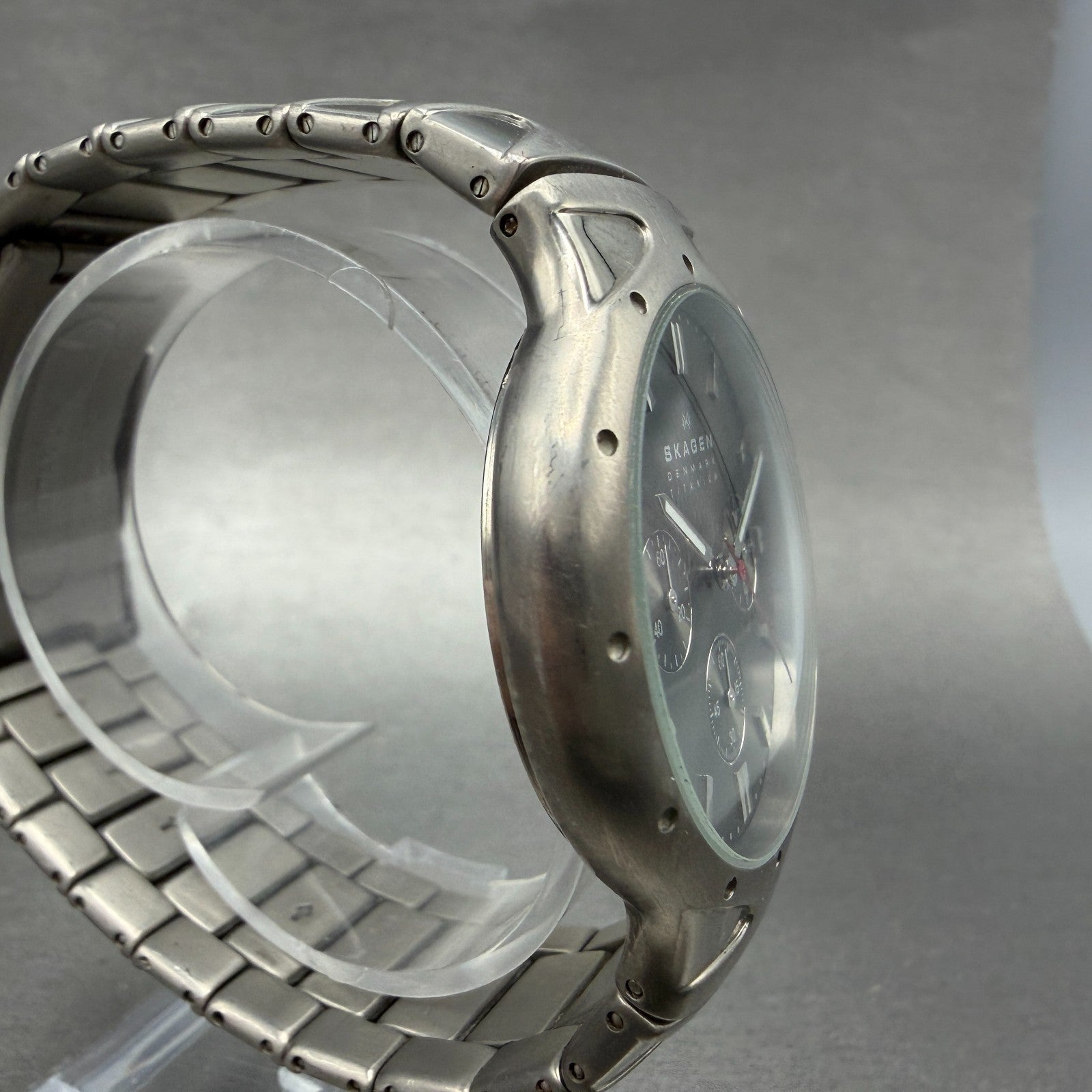 Skagen Chronograph Watch Men 39mm Gray Dial Titanium Round 489LTXM New Battery3