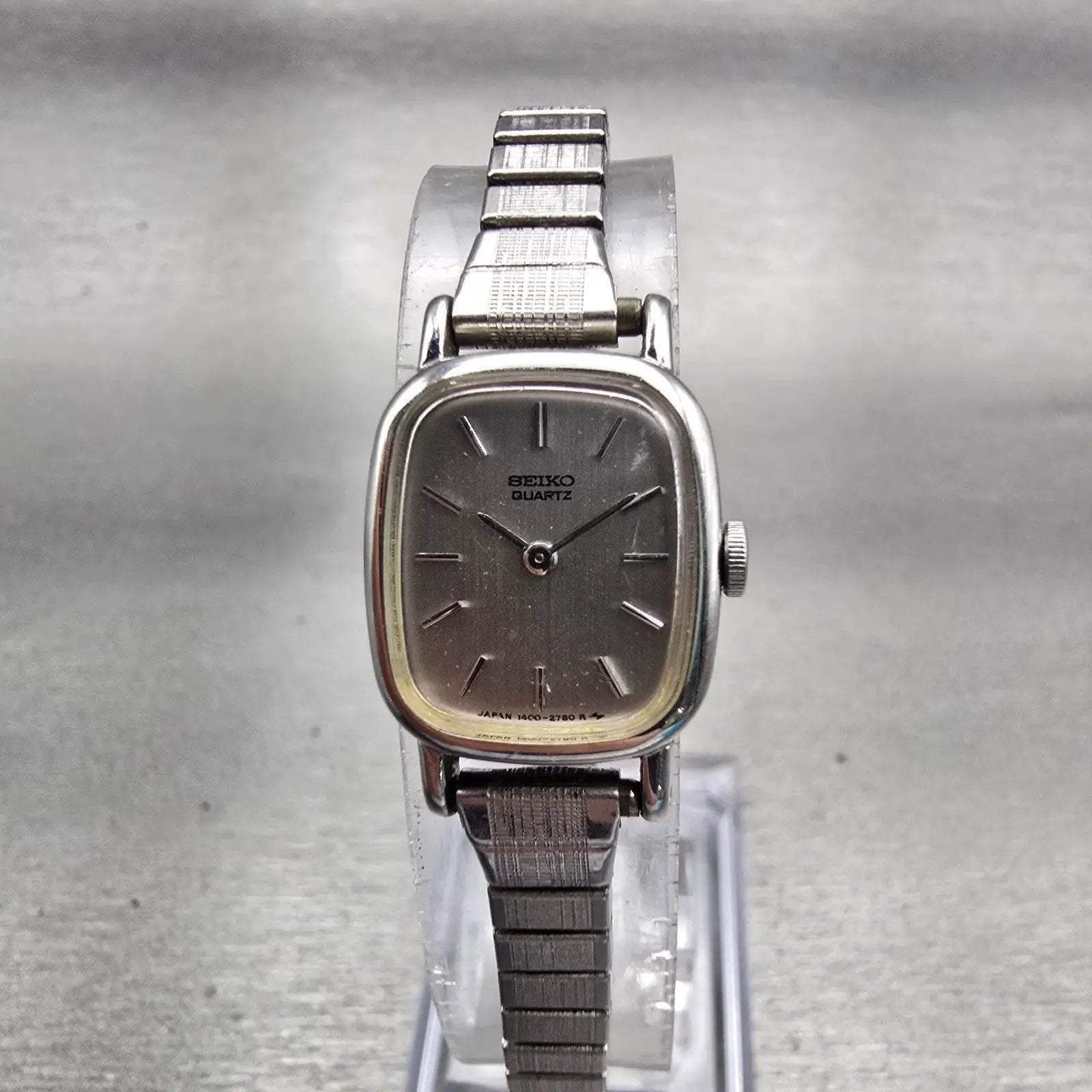 Seiko Watch Women 16mm Gray Dial Silver Tone Oval 1400-6560 New Battery Vintage0