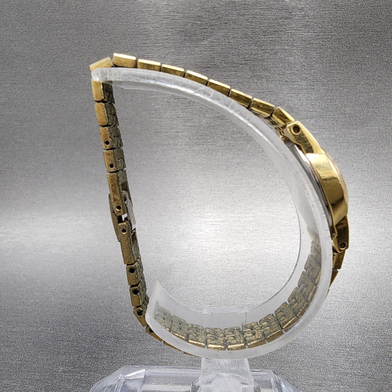 Seiko Watch Women 17mm Champange Dial Gold Tone Round 2C200209 New Battery8