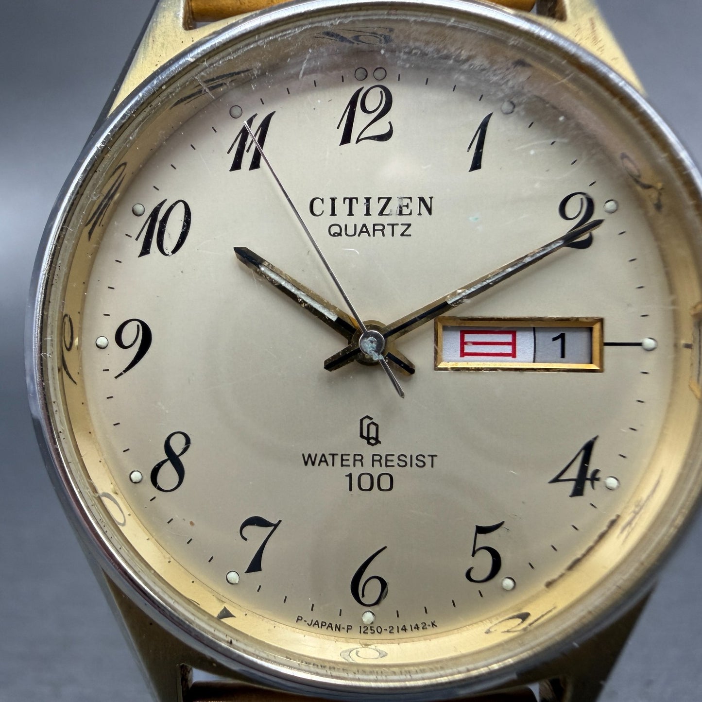 Citizen CQ Watch Men 36mm Champagne Dial Gold Tone Daydate 4-212088 PARTS VTG2