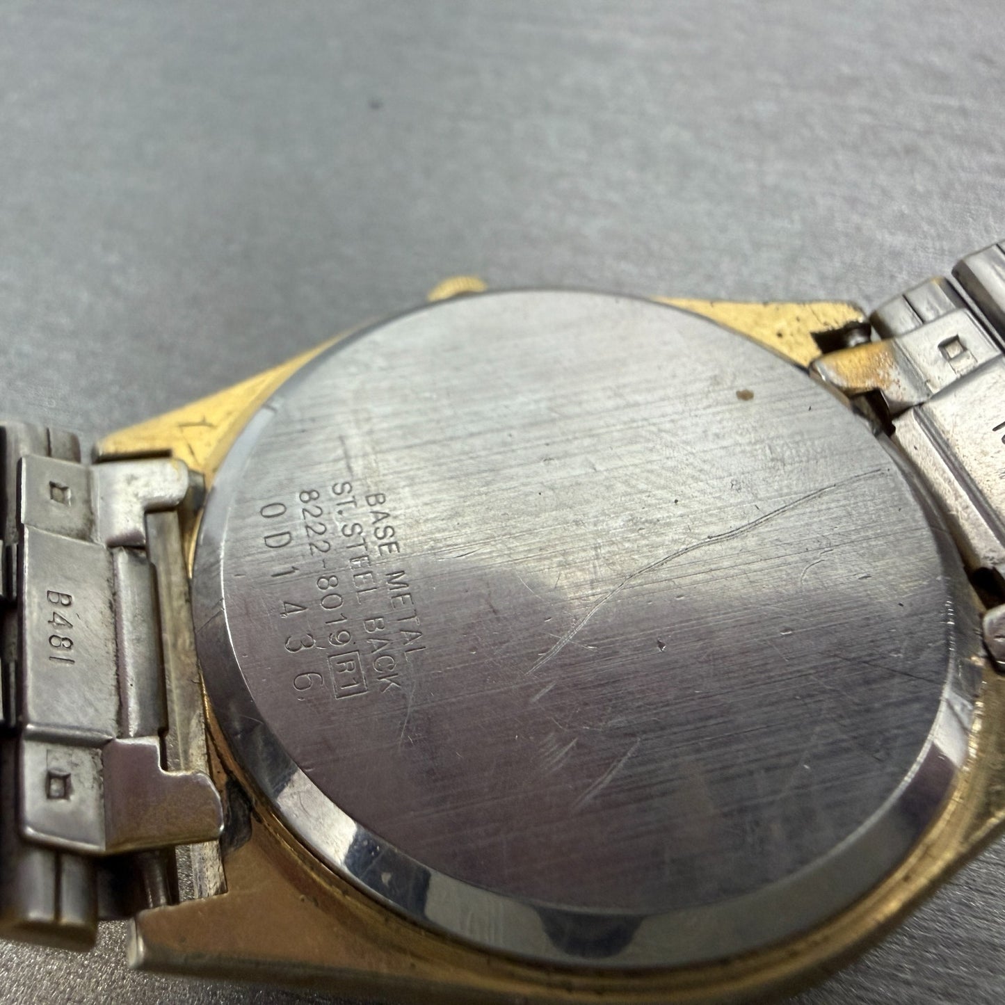 Seiko SQ Watch Men 33mm Silver Dial Gold Tone Date Round 8222-8019 New Battery9