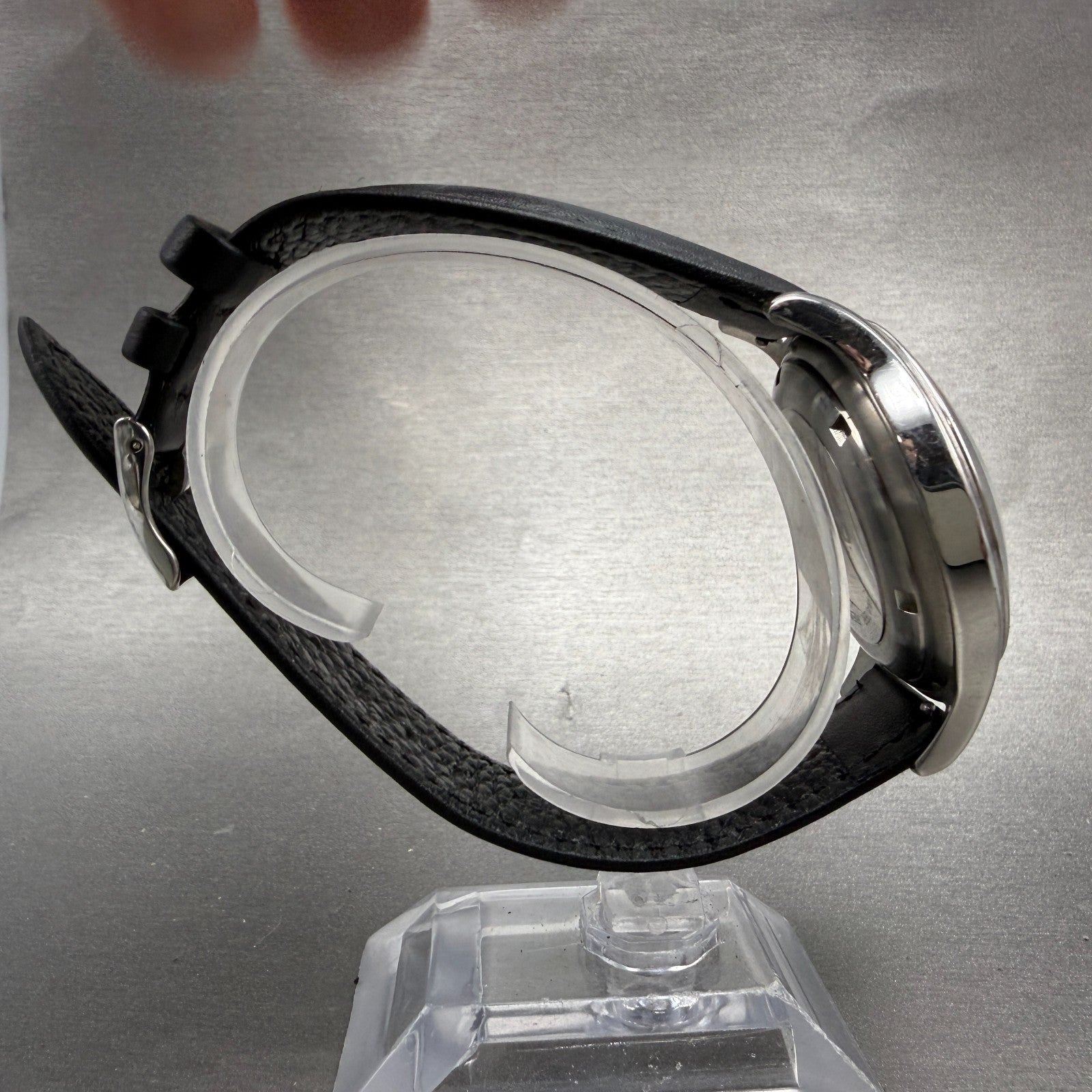 Ducati Watch Men 41mm Black Dial Silver Tone Round Leather Band New battery8
