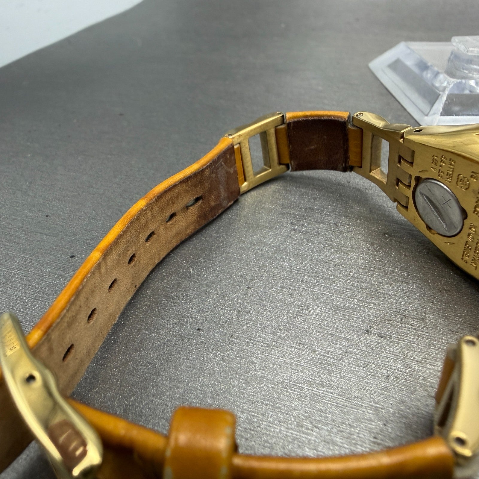 Swatch Irony Watch Women 25mm Silver Dial Gold Tone Round New Battery11