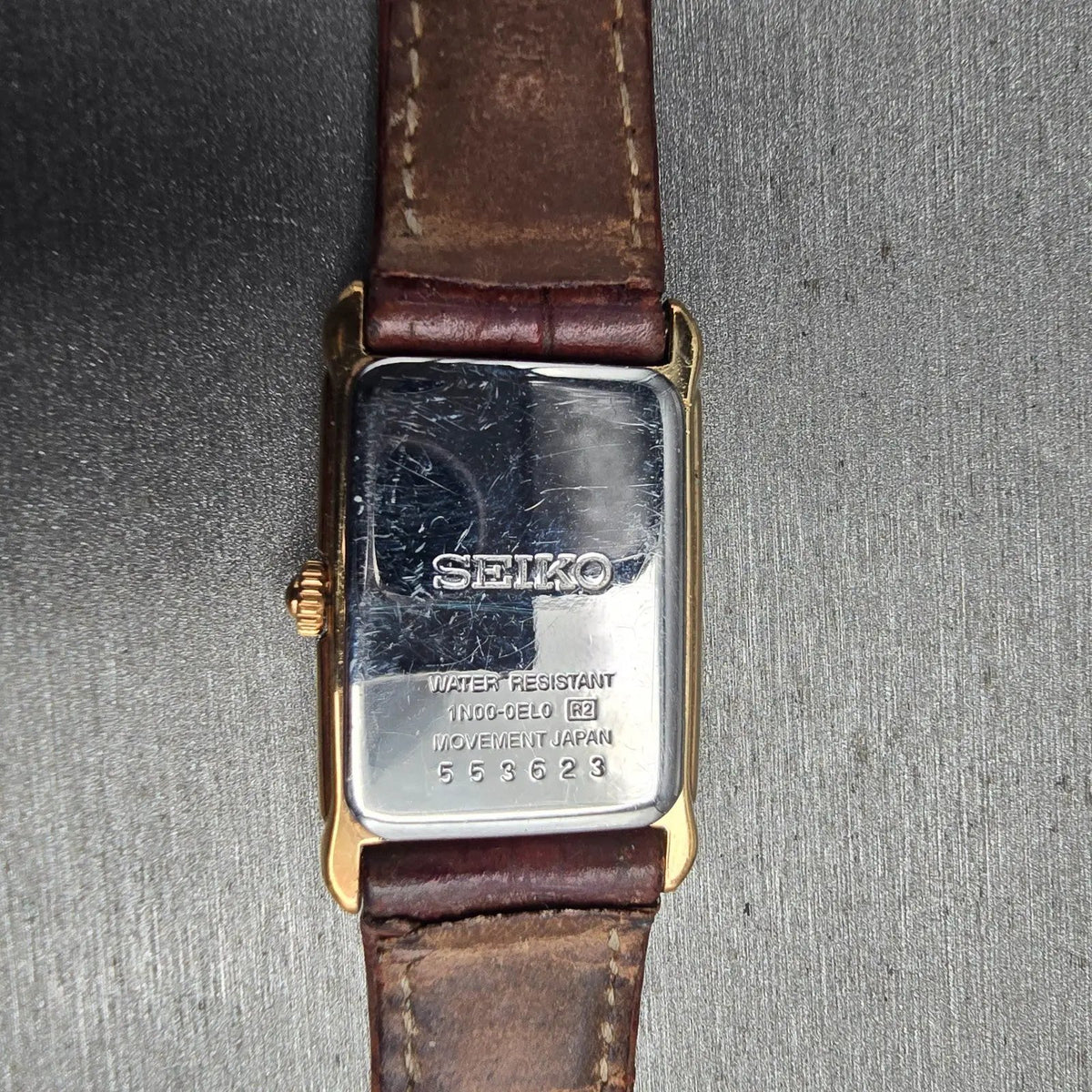 Seiko Tank Watch Women 18mm Ivory Dial Gold Tone Rectangle 1N00-0EL0 New Battery10
