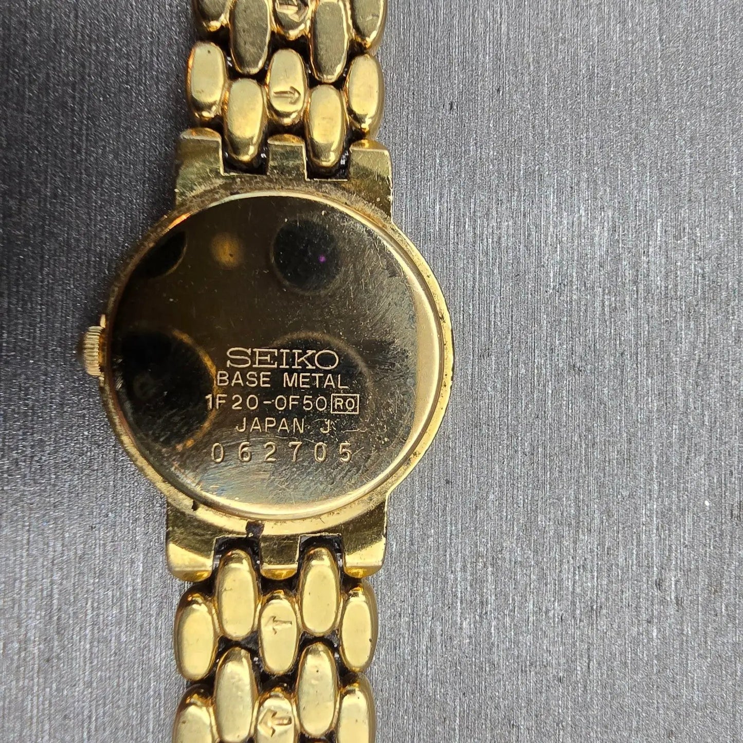 Seiko Watch Women 21mm Gold Dial Gold Tone Round 1F20-0F50 New Battery Vintage10