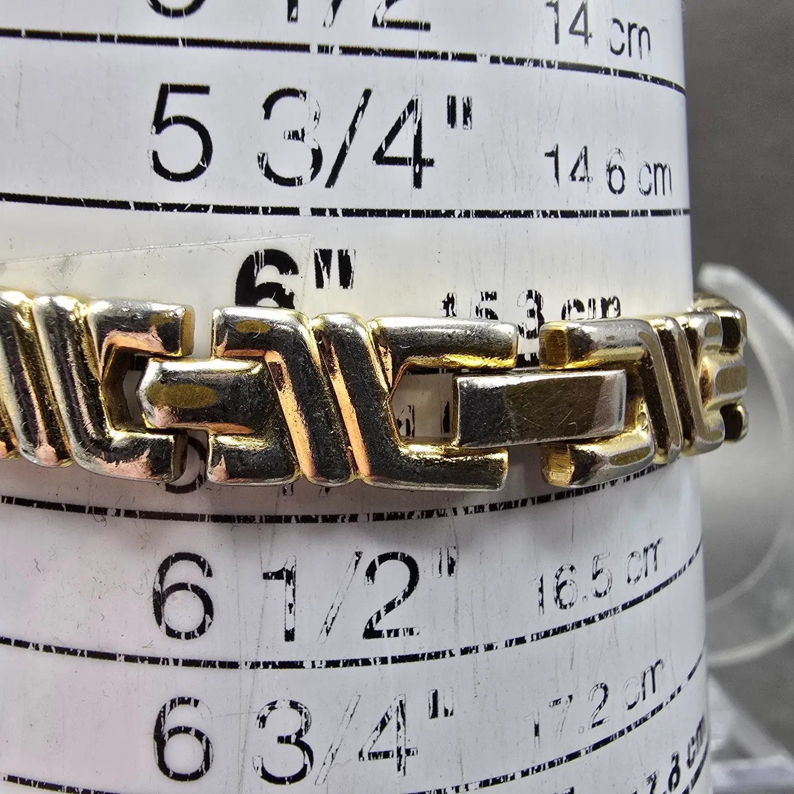 Wittnauer Watch Women 20mm Gold Dial Gold Tone Round 5784 New Battery Vintage10