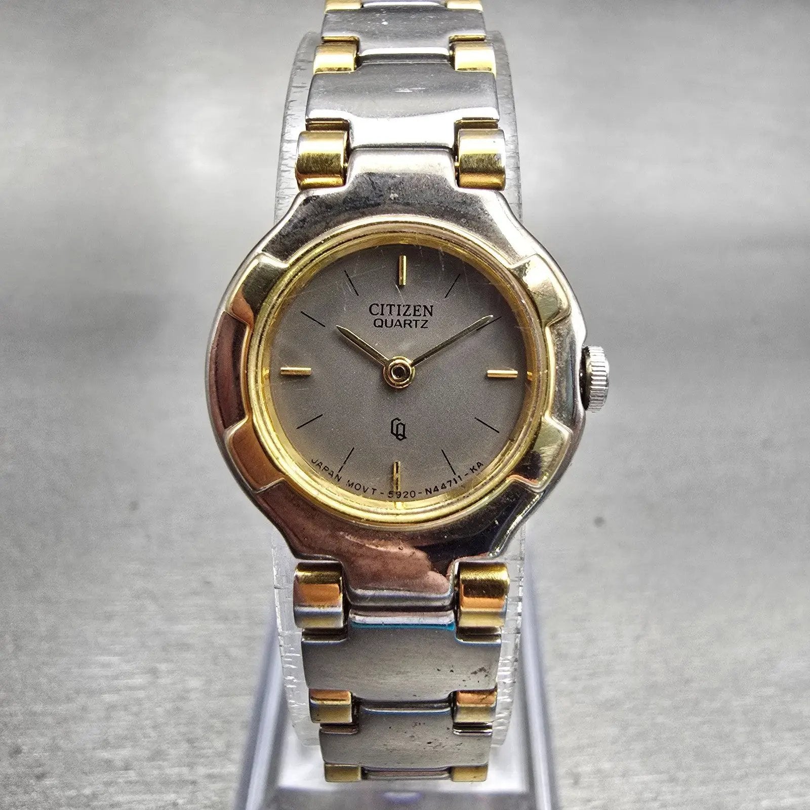 Citizen CQ Watch Women 20mm Silver Dial Two Tone Round 5920-S49593 New Battery G0