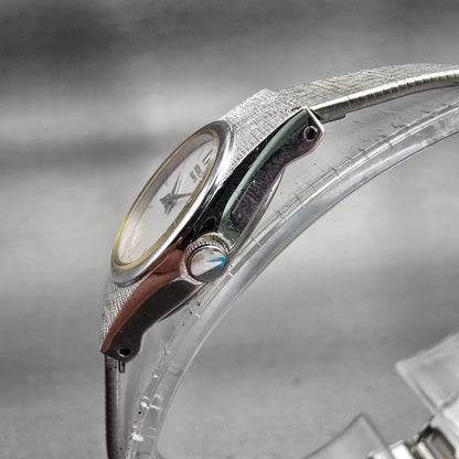 Seiko Watch Women 17mm Silver Dial Silver Tone Round 2P20-0329 New Battery VTG2