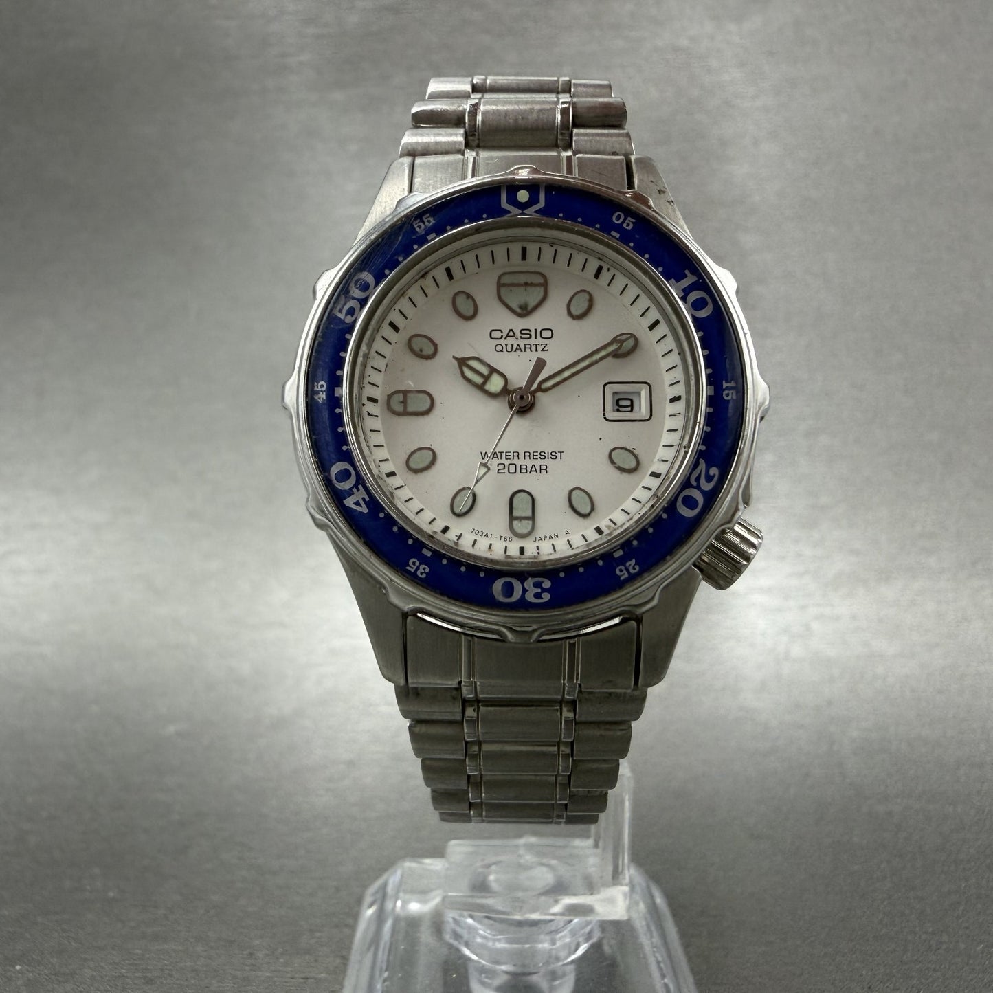 Casio Dive Watch Women 31mm White Dial Steel Blue Bezel LD715 Date PARTS6