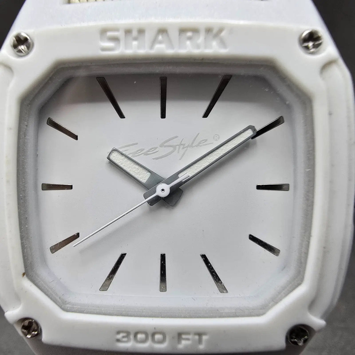 Freestyle Shark Watch Men 38mm White Dial White Water Octagon New Battery1