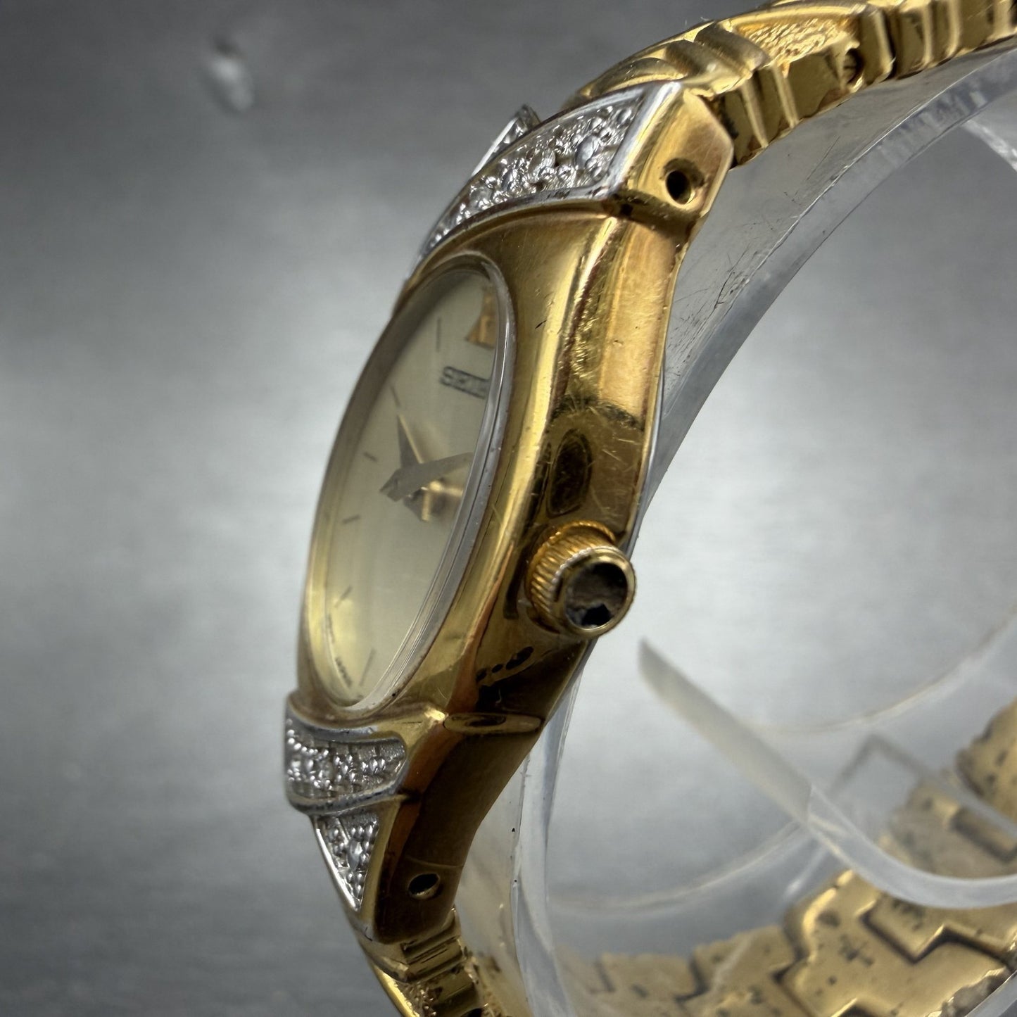 Seiko Watch Women 17mm Champagne Dial Gold Tone Oval 1N00-6P30 New Battery2