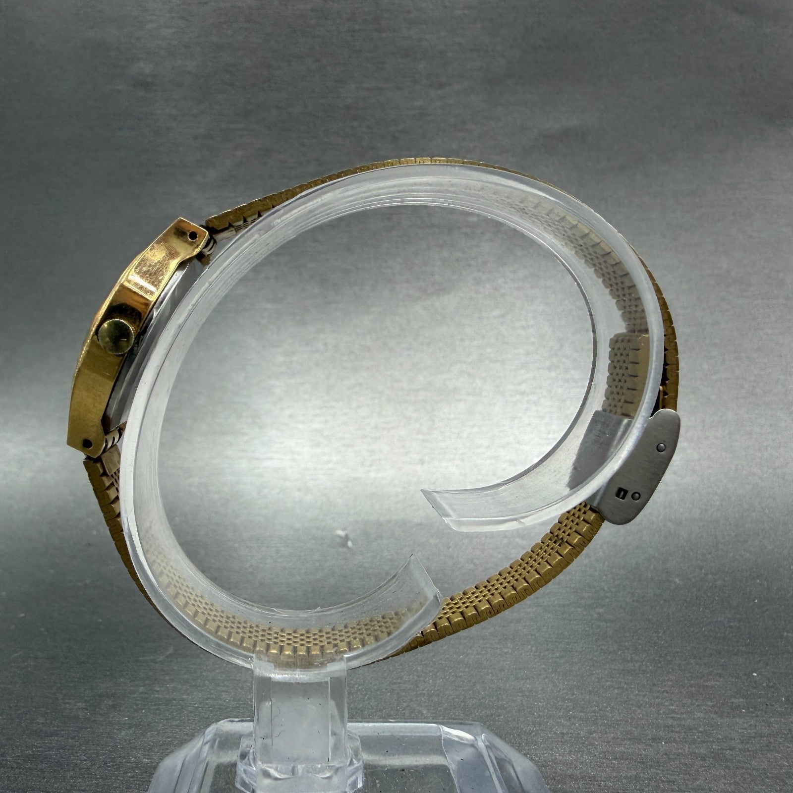 Seiko Watch Women 23mm Champagne Dial Gold Tone Round 2621-5090 New Battery6