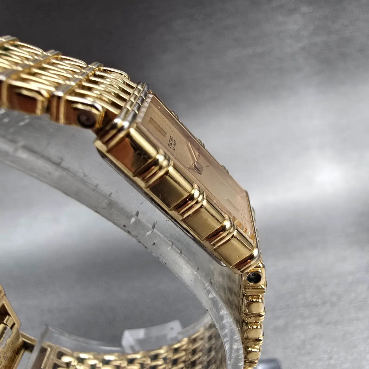 Seiko Watch Women 13mm Gold Dial Gold Tone Rectangle 2E20-5079 New Battery3