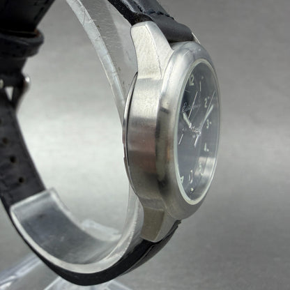Eddie Bauer Watch Women 29mm Black Dial Silver Tone Date Round New battery3