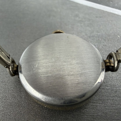 Gruen Watch Women 25mm White Dial Gold Tone Manual Wind Runs Vintage9