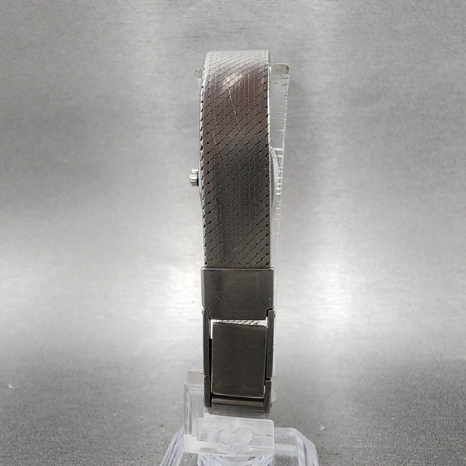 Rado Silky Watch 19mm Women Silver Dial Silver Tone Manual Rectangle Runs8