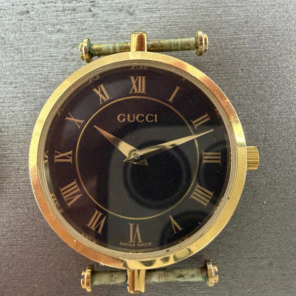 Gucci 2040M Watch Men 30mm Black Dial Gold Tone Round Roman Numerals New Battery1
