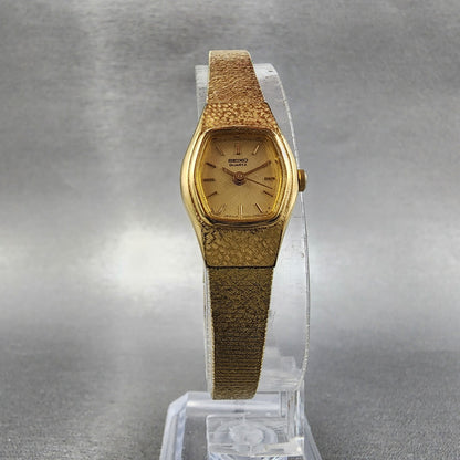 Vintage Seiko Watch Women 17mm Gold Dial Gold Tone Hexagon 4N015021 New Batt A15