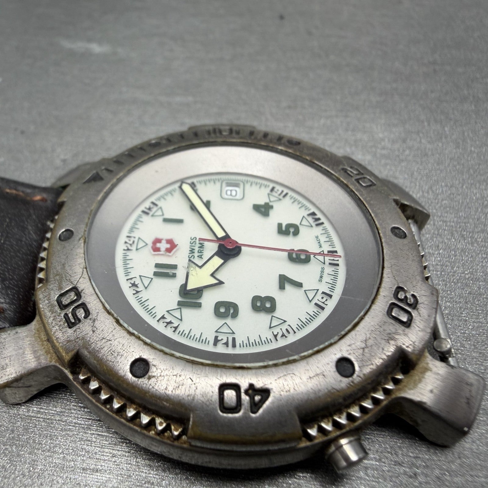 Victorinox Swiss Army Sportline Watch Men 40mm White Dial Silver Date PARTS ABC6