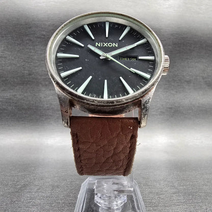 Nixon Sentry Watch Men 42mm Black Dial Silver Tone Daydate Round New Battery5