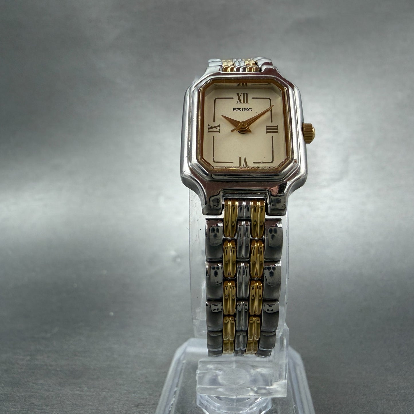 Seiko Tank Watch Women 19mm Cream Dial two Tone Rectangle V401-5979 New Battery5