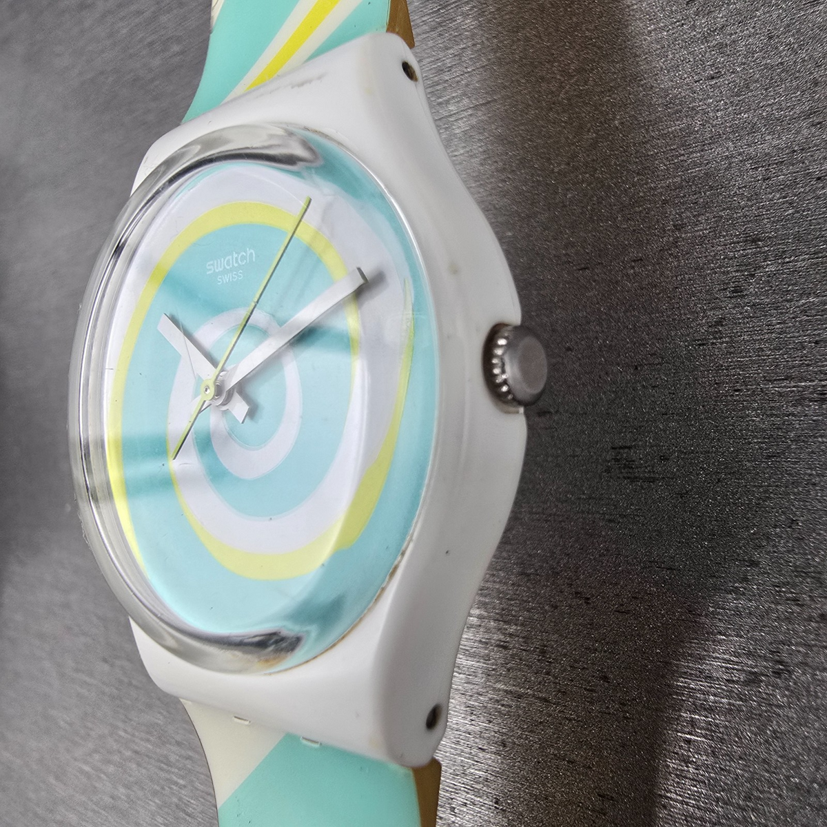 Swatch Peppercane Watch Men 34mm Blue Dial White Case Round GW166 New Batt READ!4