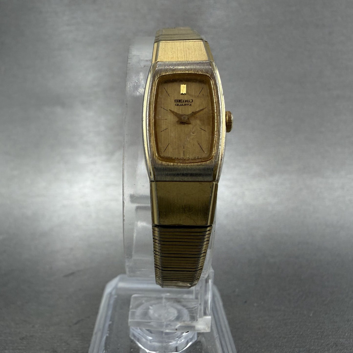 Seiko Tank Watch Women 13mm Champagne Dial Gold Tone Rectangle 2e205139 New Bat5