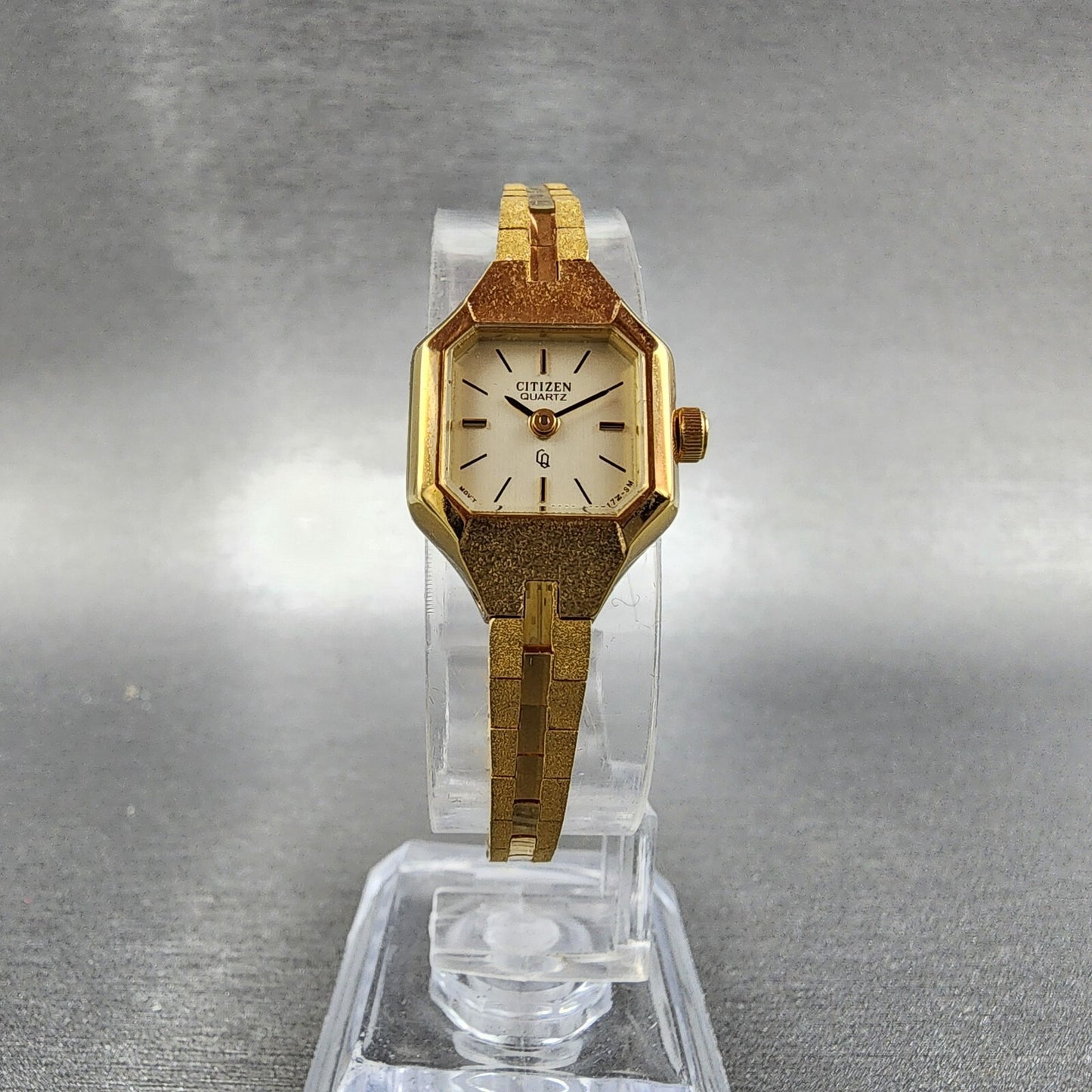 Citizen Watch Women 17mm Champagne Dial Gold Tone NOS 3220890809 New Battery7