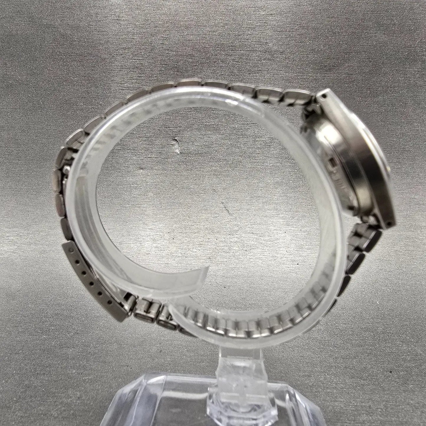 Seiko 5 Automatic Watch Women 25mm Silver Dial Silver Tone 4206-0410 New Battery7